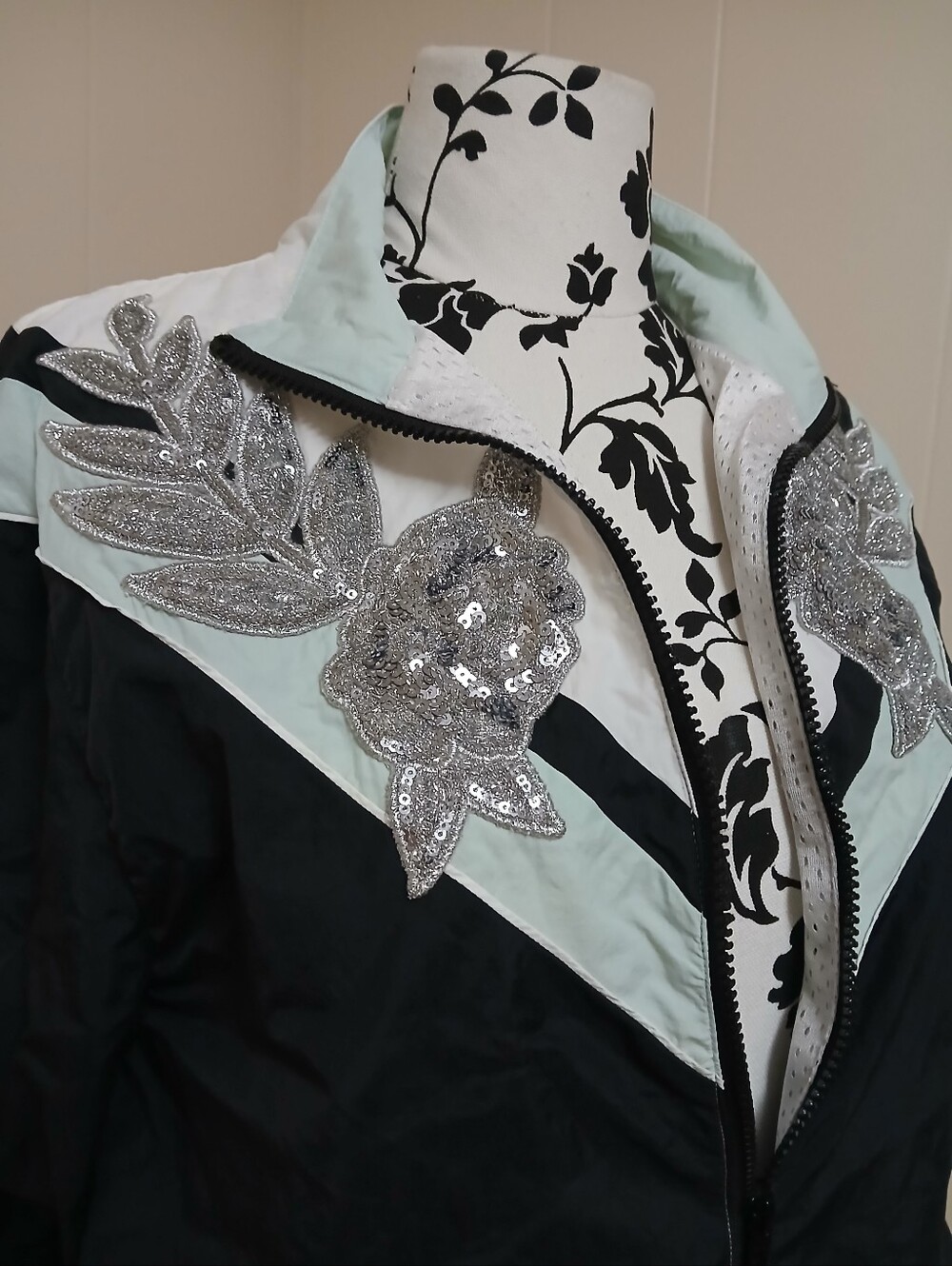 VICTORIA SECRET PINK Black Zip-Up Jacket with Silver Floral Appliqué - Picture 7 of 12